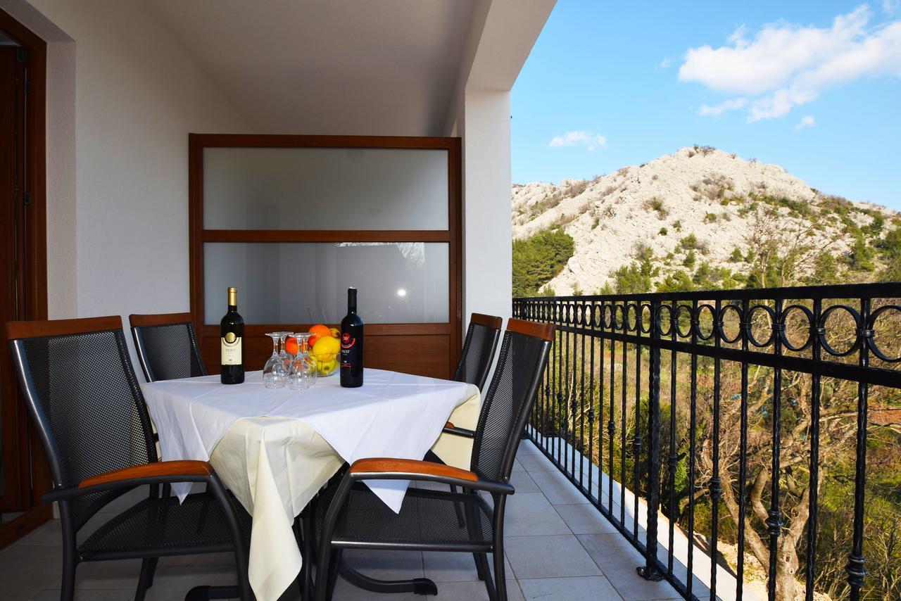 Apartments Paklenica 스타리그라드 파클레니차 외부 사진