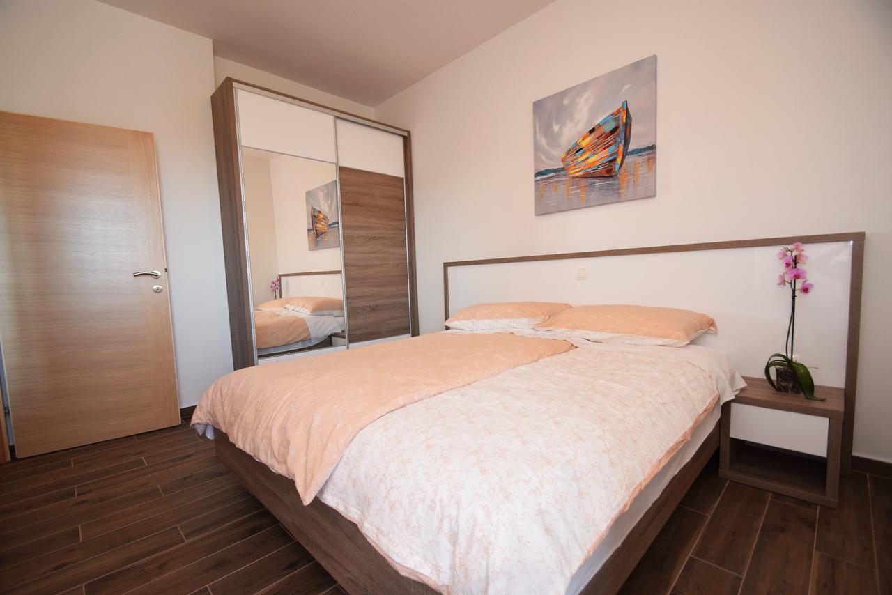 Apartments Paklenica 스타리그라드 파클레니차 객실 사진