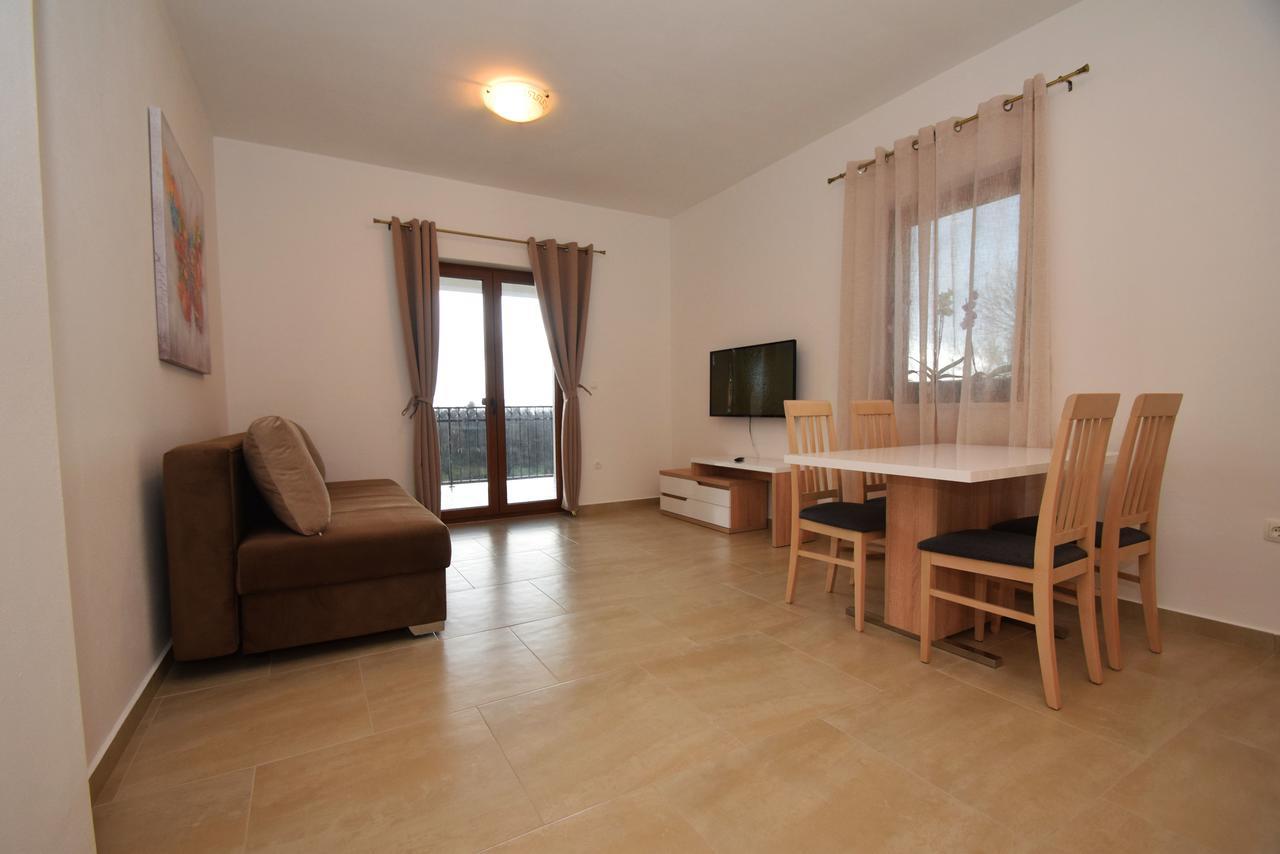 Apartments Paklenica 스타리그라드 파클레니차 외부 사진