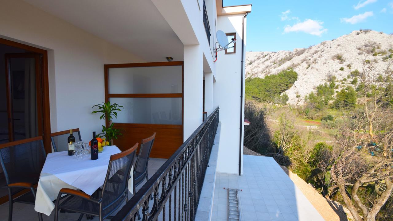 Apartments Paklenica 스타리그라드 파클레니차 외부 사진