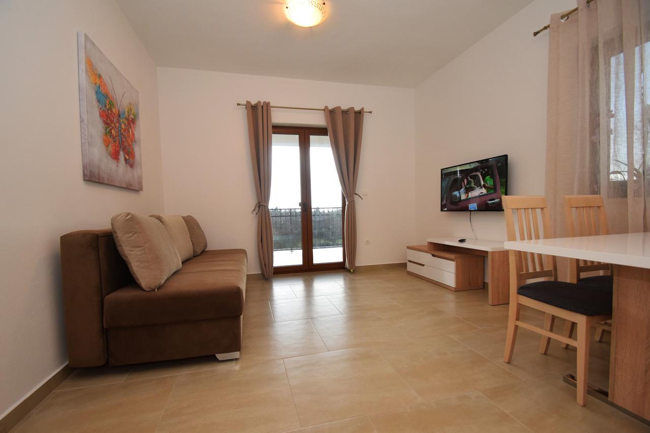 Apartments Paklenica 스타리그라드 파클레니차 외부 사진
