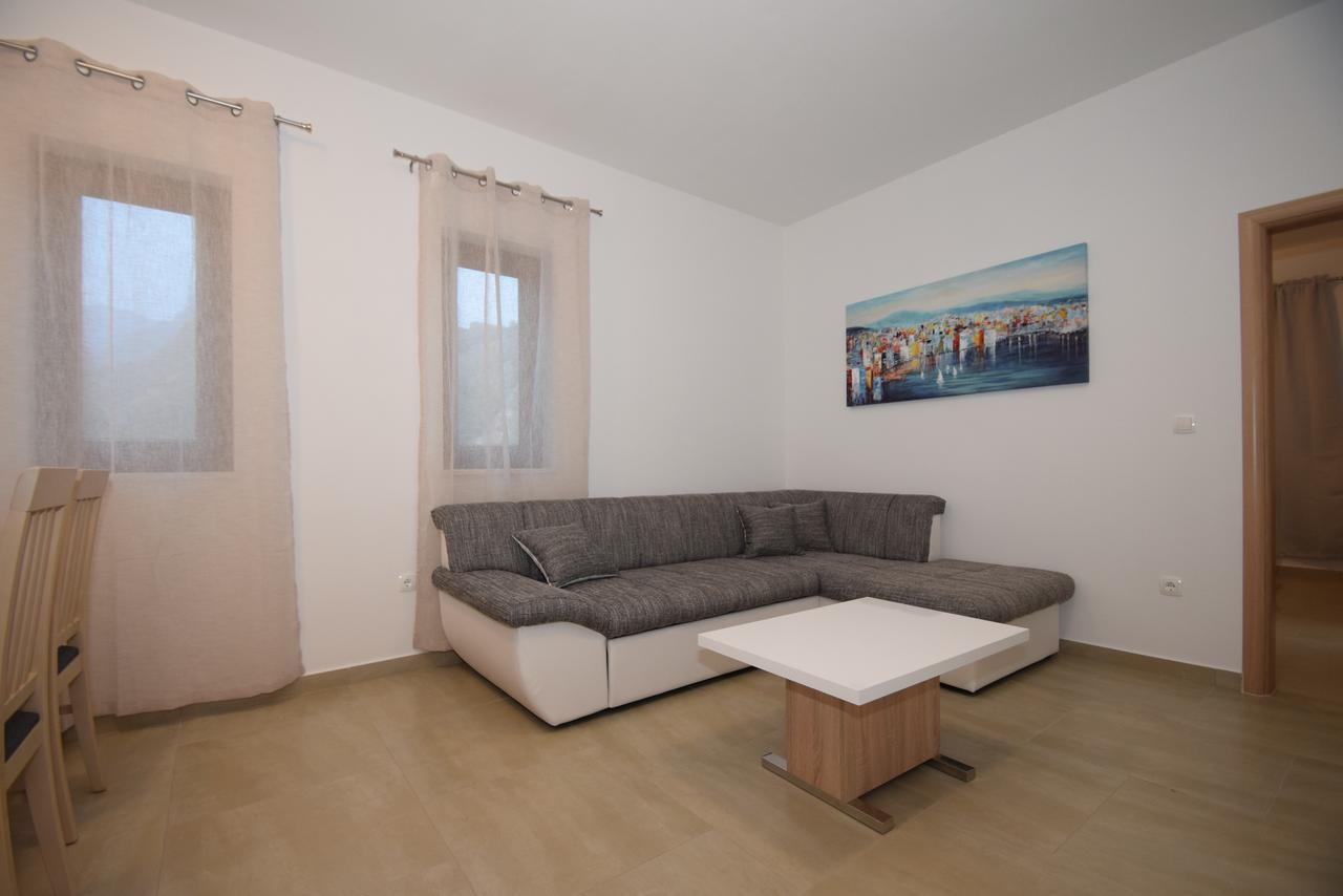 Apartments Paklenica 스타리그라드 파클레니차 외부 사진