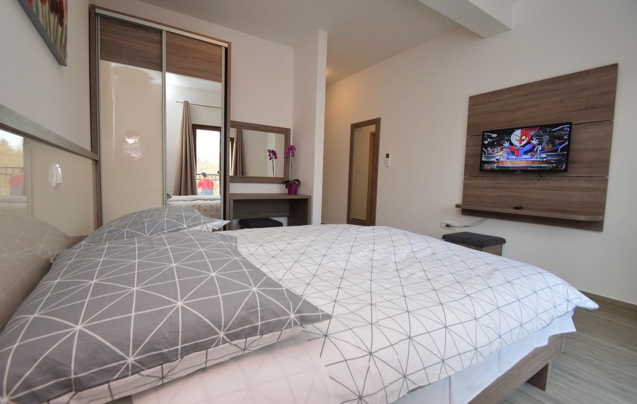 Apartments Paklenica 스타리그라드 파클레니차 외부 사진