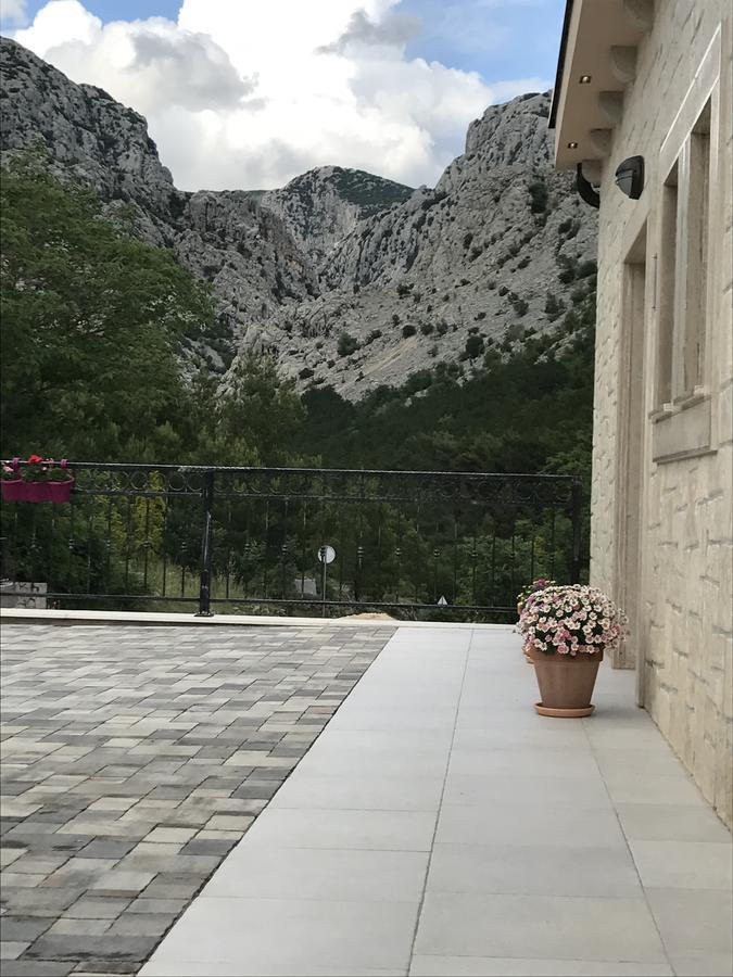 Apartments Paklenica 스타리그라드 파클레니차 외부 사진